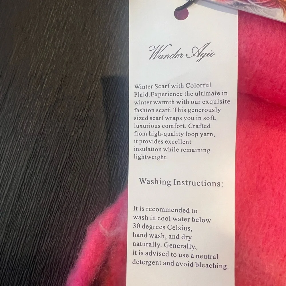 Wander Agio Scarf Rose/Red